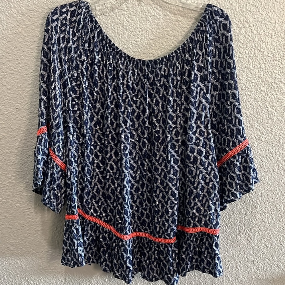 Democracy Blouse size 1X Rayon - Picture 2 of 5